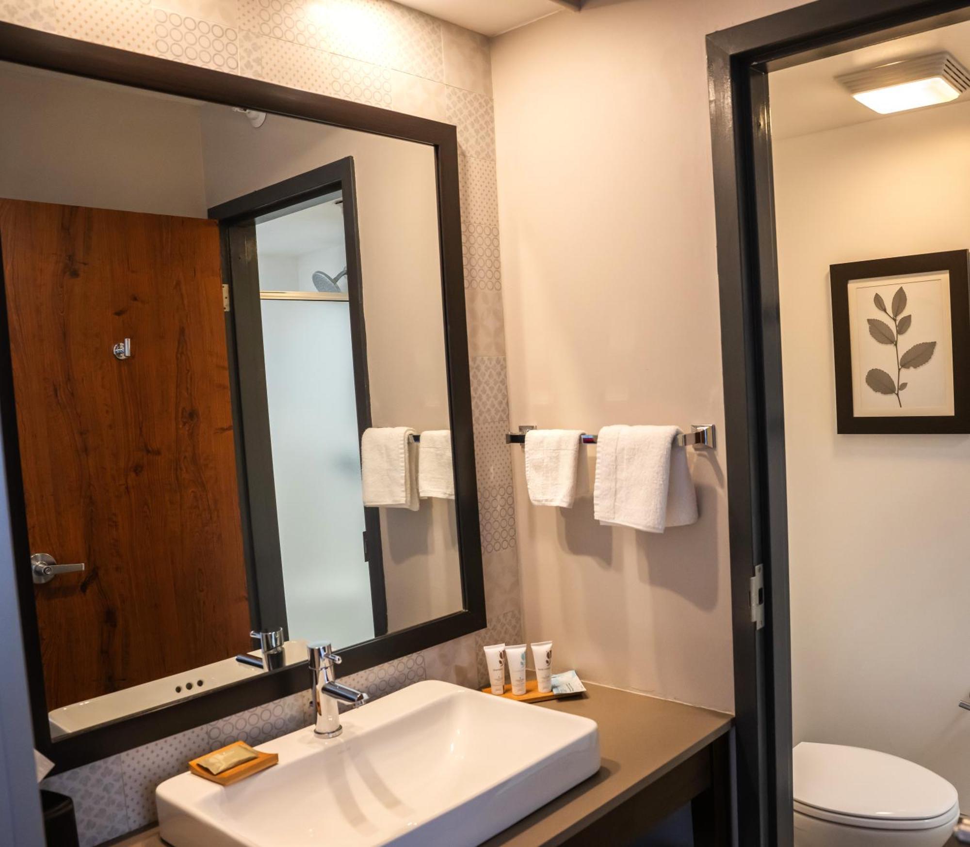 Country Inn & Suites By Radisson, Erie, Pa Kearsarge Kültér fotó
